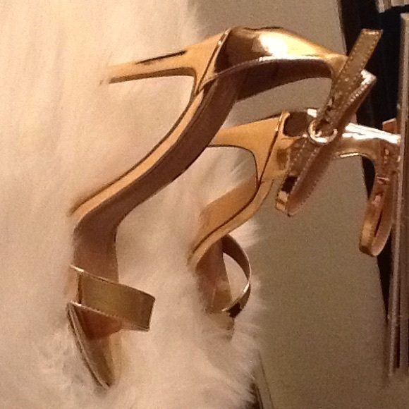 Heels - Picture 2 of 4